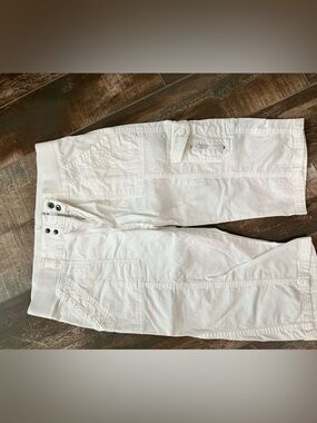 Lee White Women's Cargo Shorts